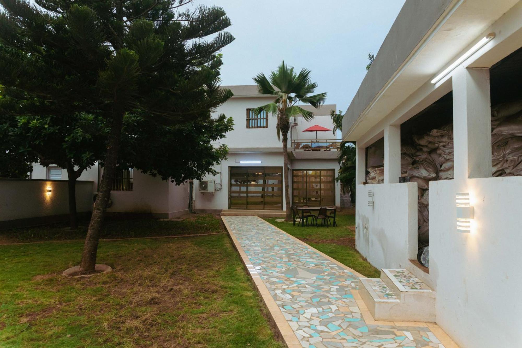 Studio Residence Condominium Lomé Kültér fotó